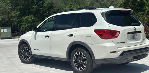 Nissan Pathfinder 2019