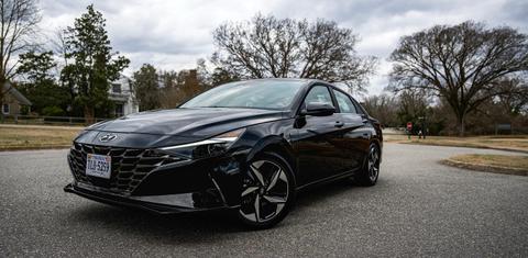 Hyundai Elantra Hybrid 2023