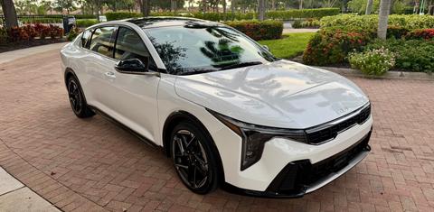 Kia K4 2025