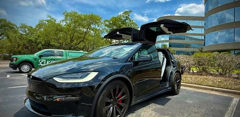 Tesla Model X 2023