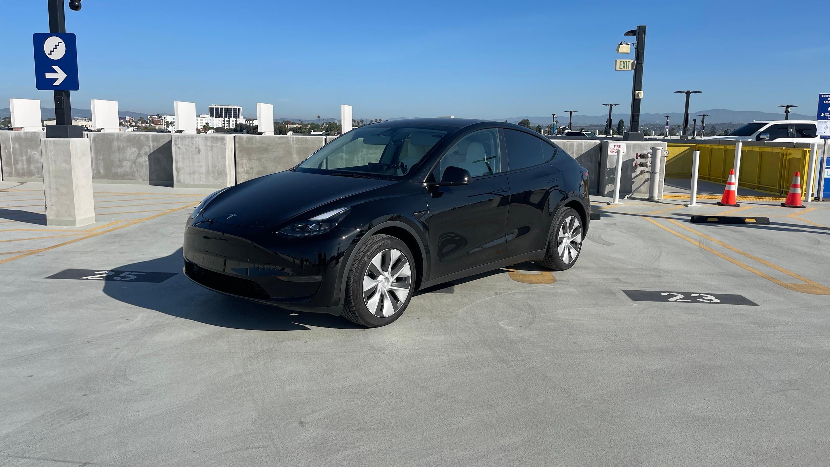 Tesla Model Y 2023 in Torrance, CA