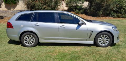 Holden COMMODORE 2017