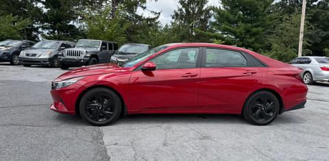 Hyundai Elantra 2023