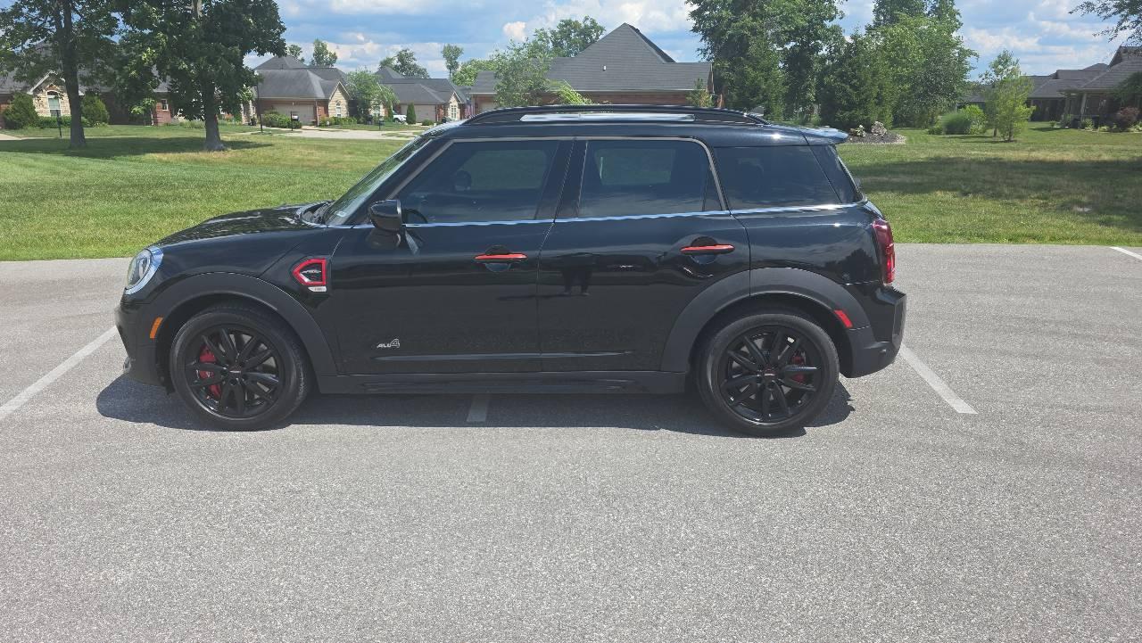 MINI Countryman 2023 in Henryville, IN