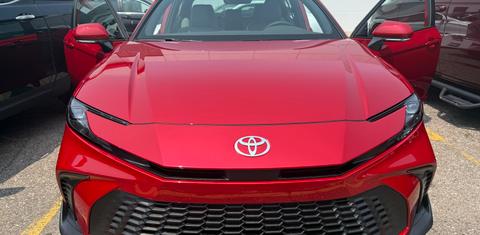 Toyota Camry Hybrid 2025