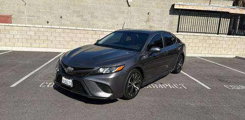 Toyota Camry 2018