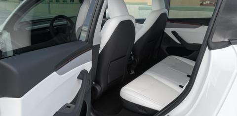 Tesla Model Y 2026
