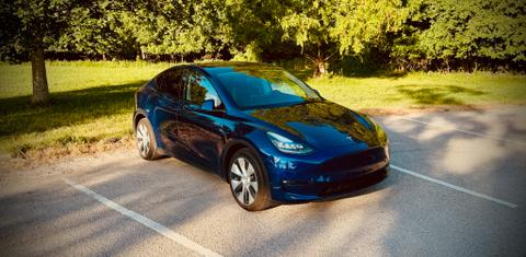 Tesla Model Y 2021