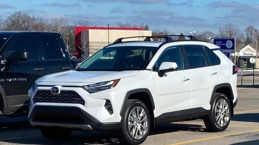 Toyota RAV4 Hybrid 2024 in Bullhead City, AZ
