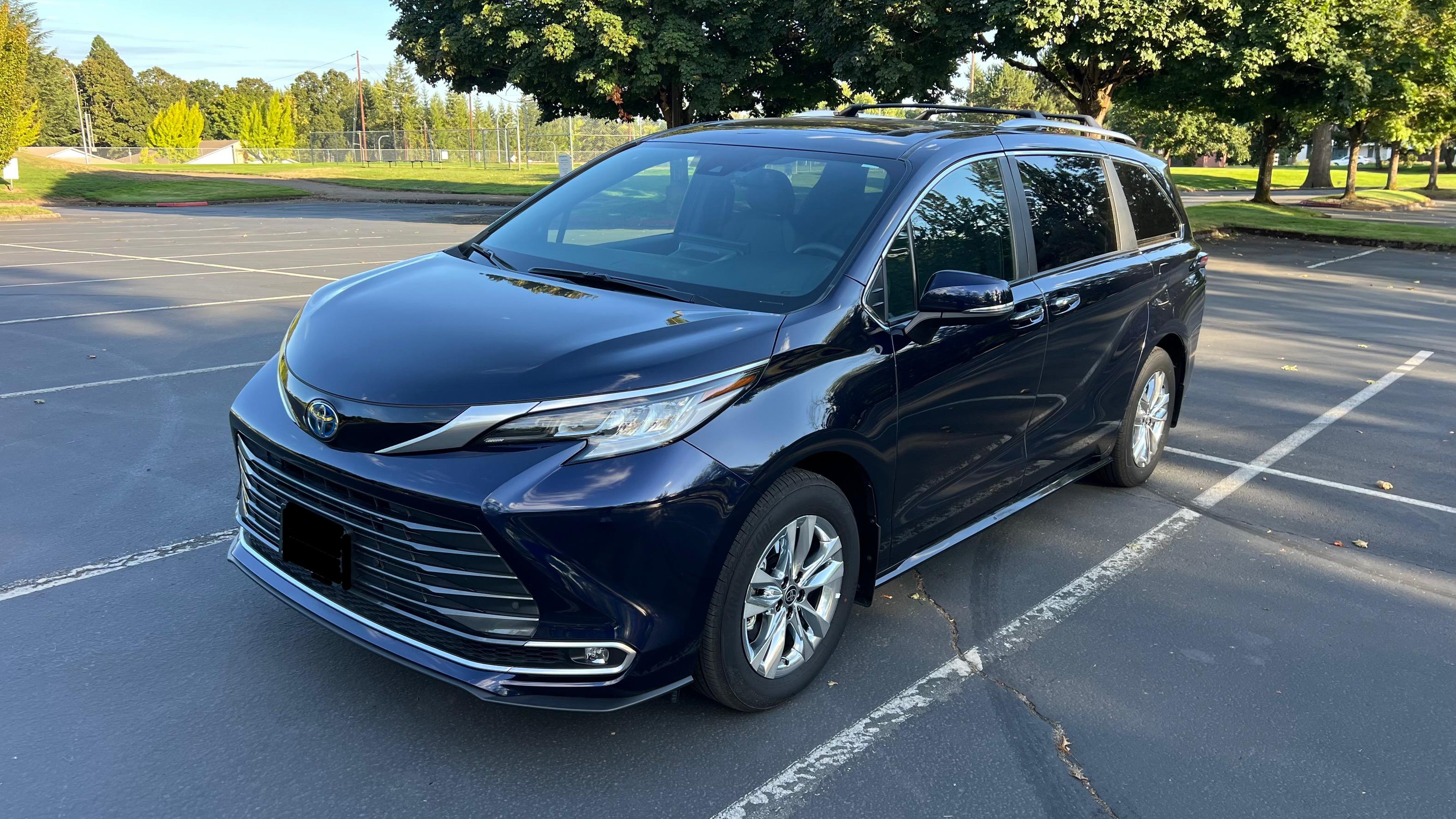 Toyota Sienna 2025 in Beaverton, OR
