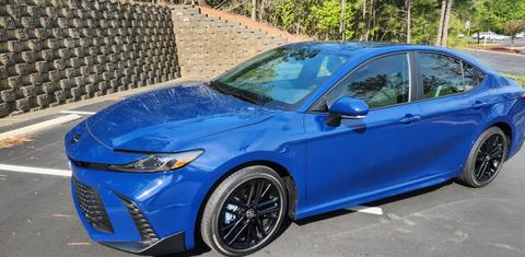 Toyota Camry Hybrid 2025