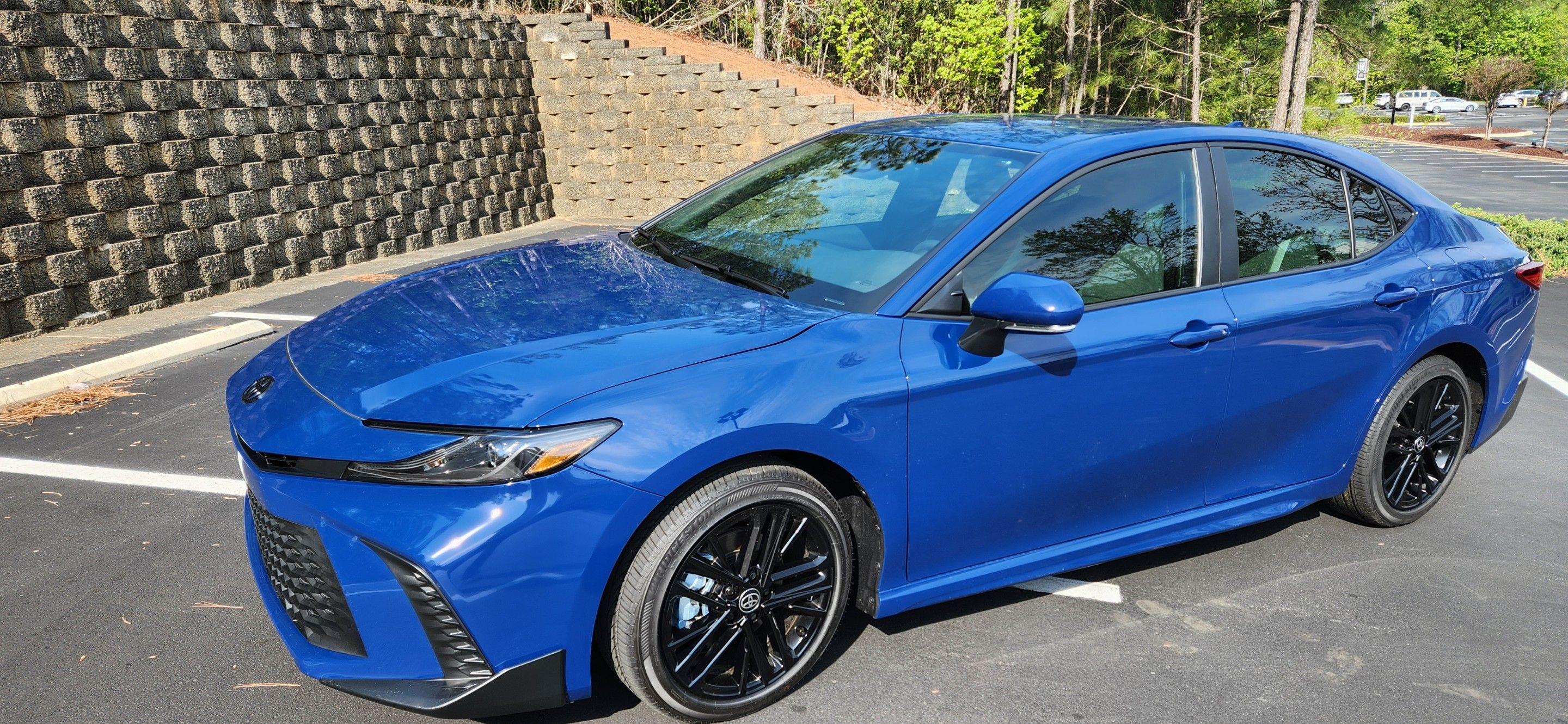 Toyota Camry Hybrid 2025 in Raleigh, NC
