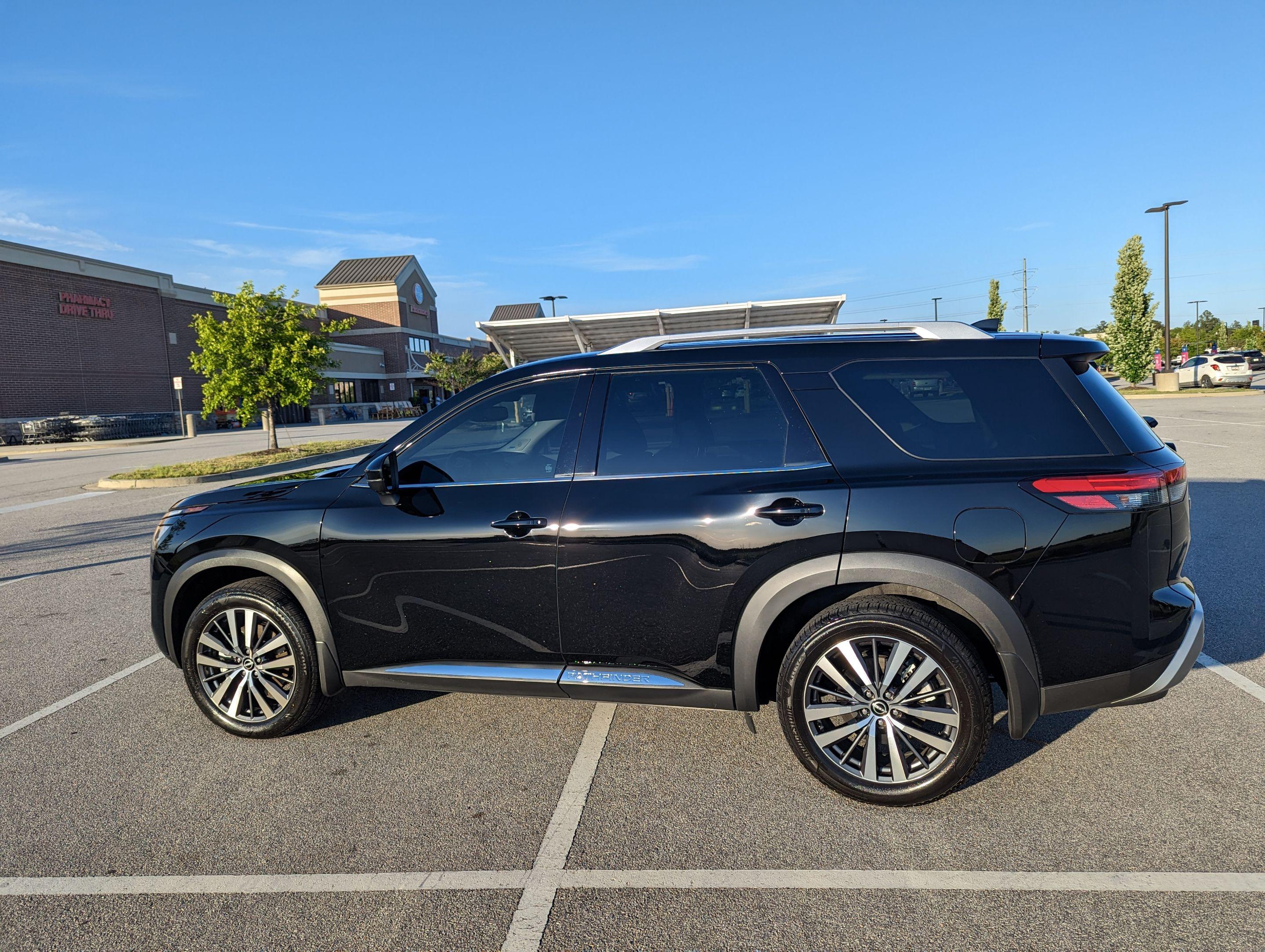 Nissan Pathfinder 2022 in 