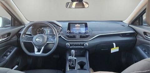Nissan Altima 2025