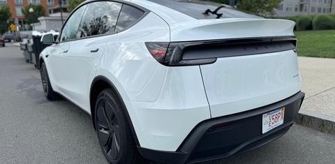 Tesla Model Y 2026