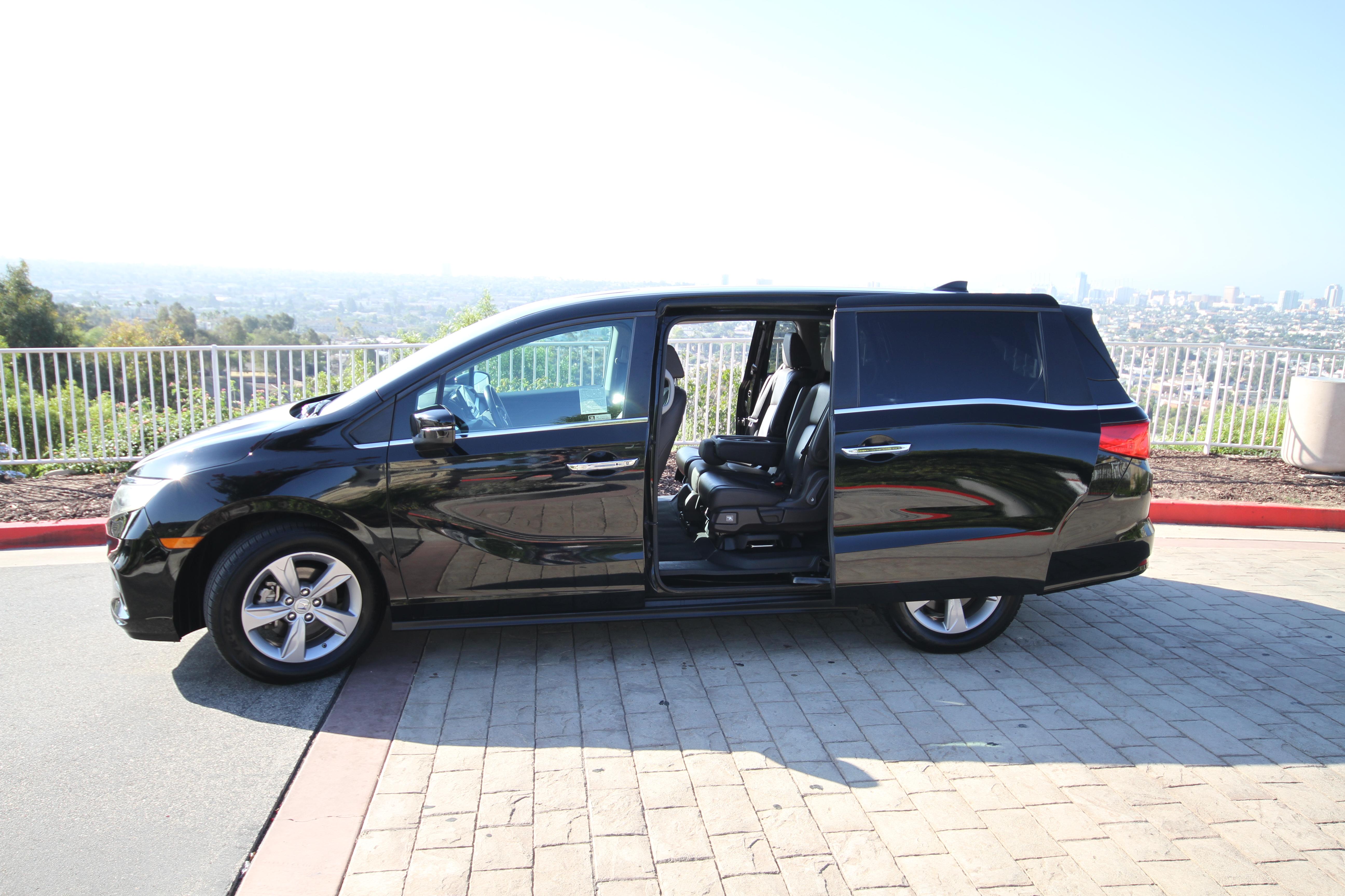 Honda Odyssey 2018 in Signal Hill, CA