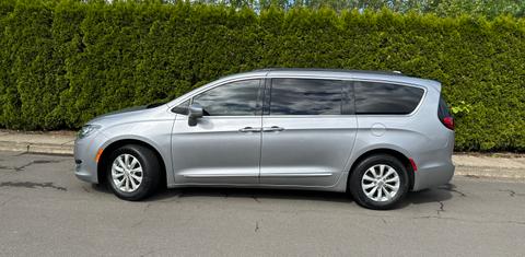 Chrysler Pacifica 2017