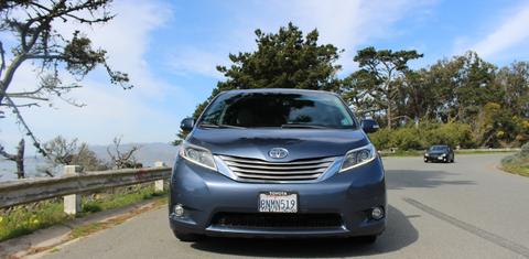 Toyota Sienna 2015
