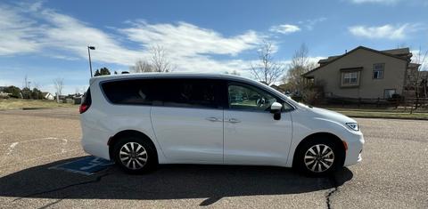 Chrysler Pacifica 2023