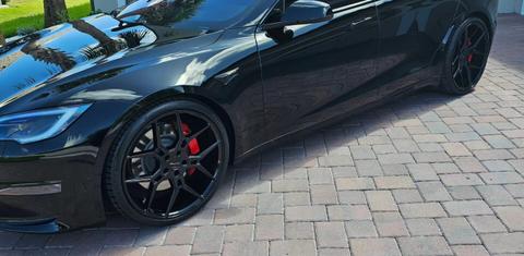 Tesla Model S 2023