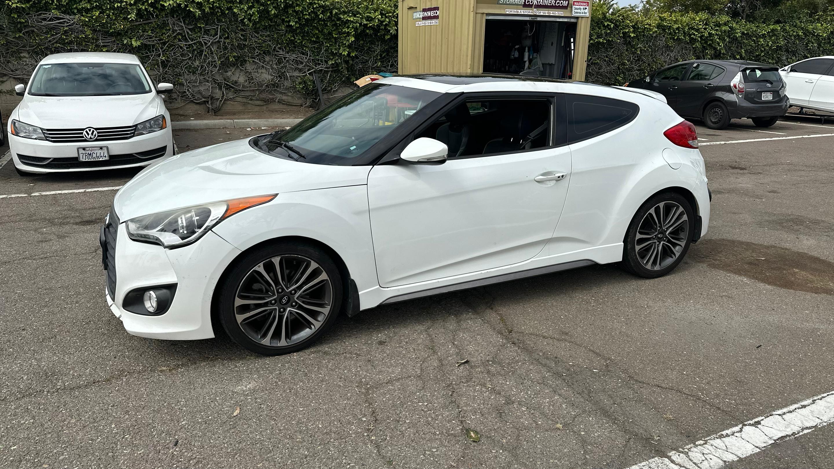 Hyundai Veloster 2016 in Spring Valley, CA