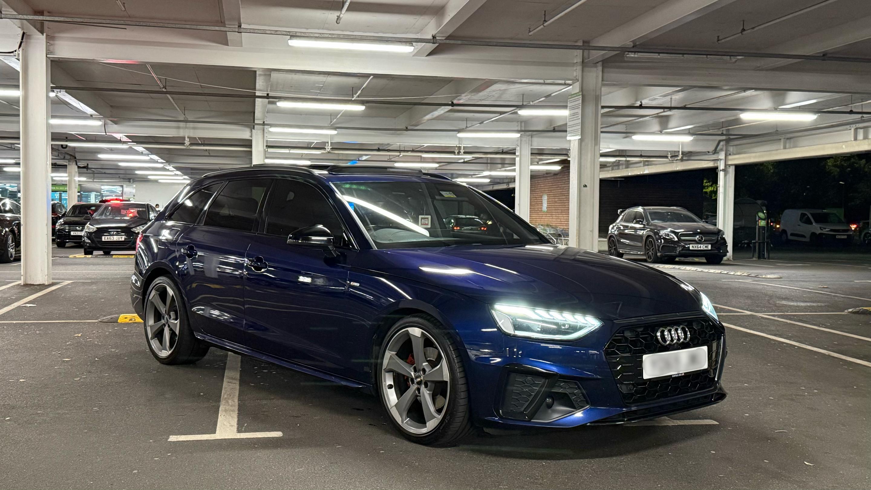 Audi A4 Avant 2020 in Uxbridge