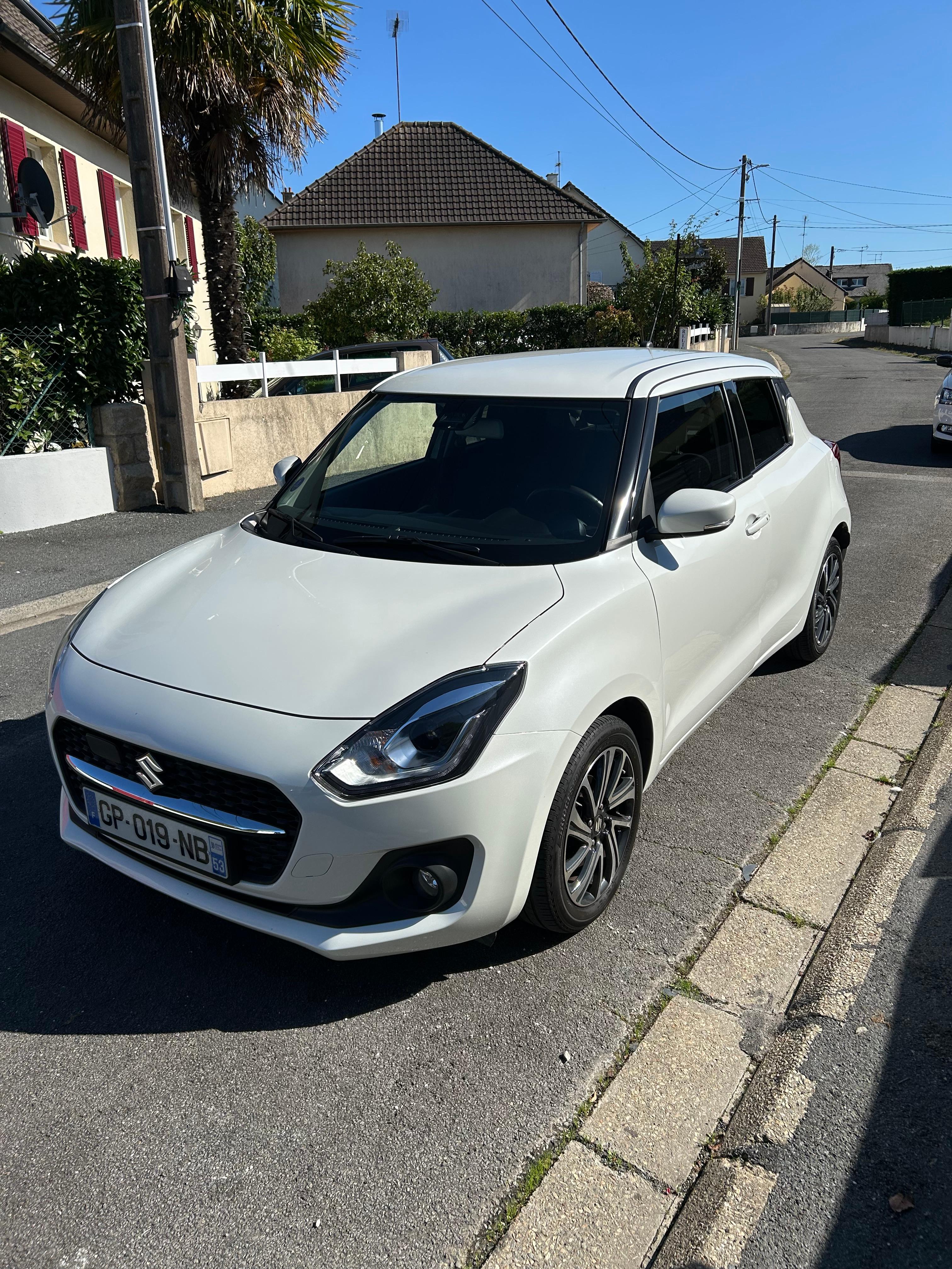 Suzuki SWIFT 2023 à Laval