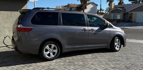 Toyota Sienna 2015