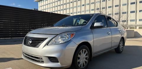 Nissan Versa 2012
