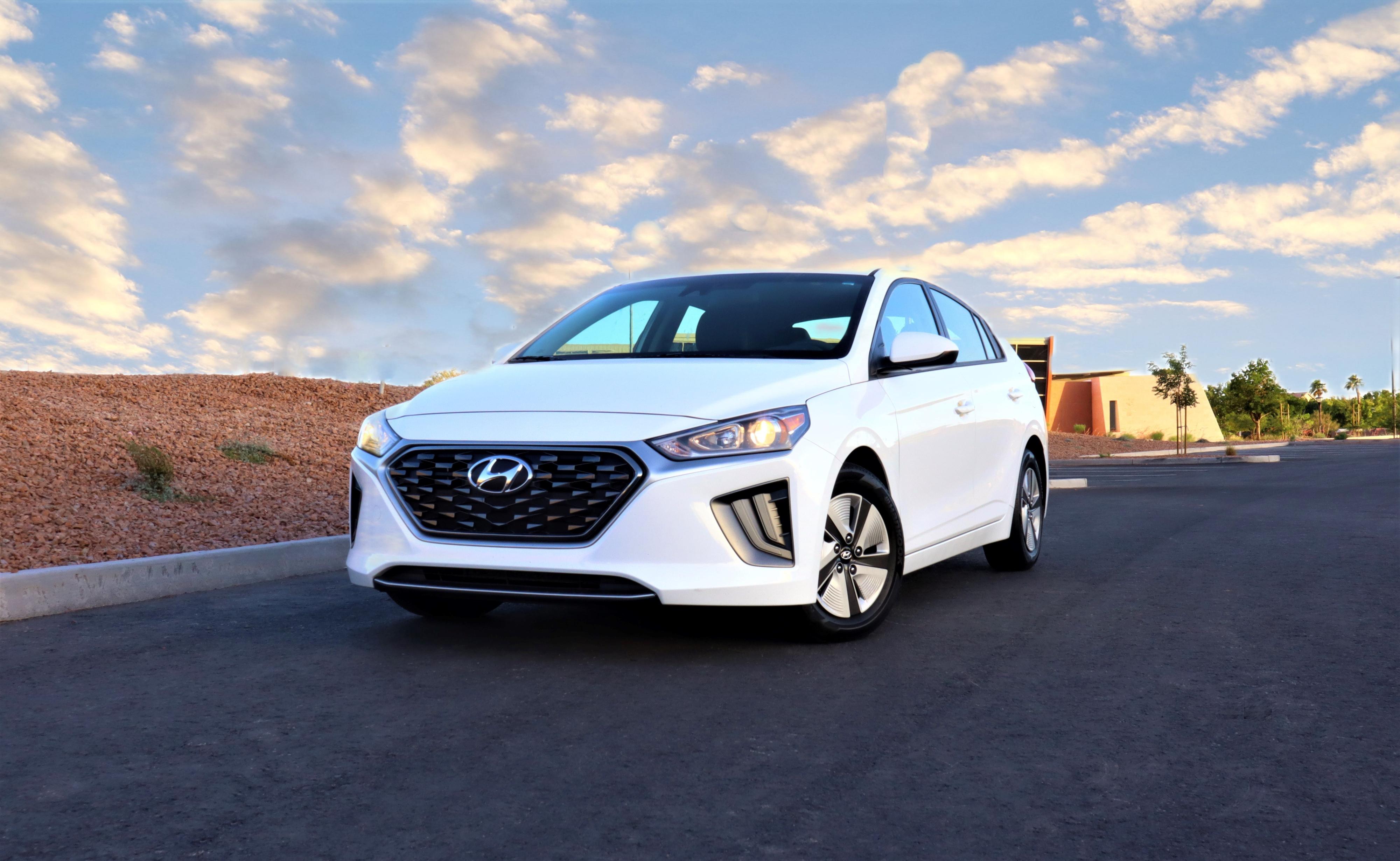 Hyundai Ioniq Hybrid 2022 in Las Vegas, NV