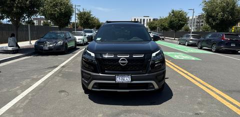 Nissan Pathfinder 2025