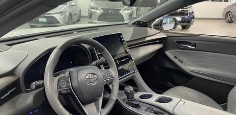 Toyota Avalon 2019
