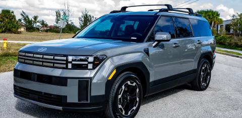 Hyundai Santa Fe 2025