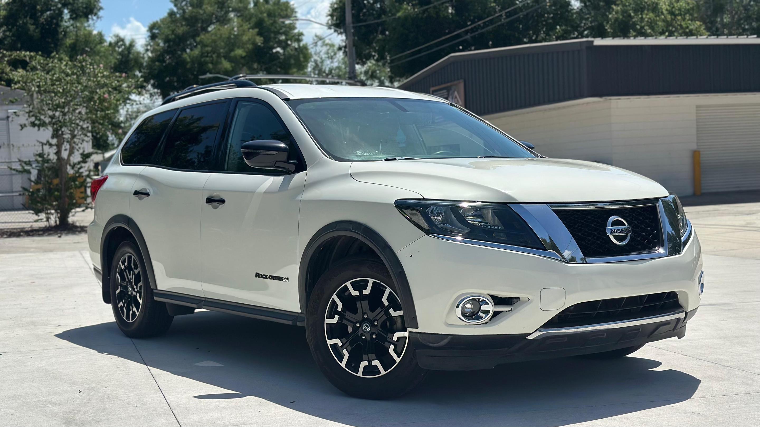 Nissan Pathfinder 2019 in DeBary, FL