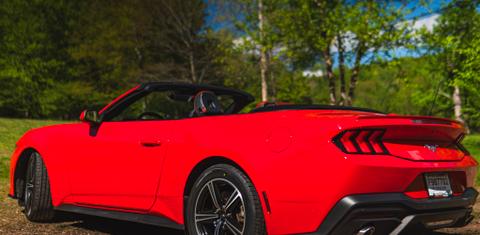 Ford Mustang 2024