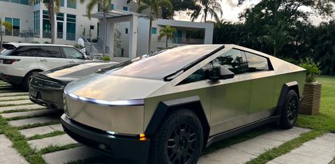 Tesla Cybertruck 2024