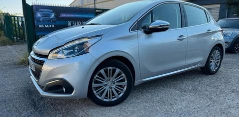 Peugeot 208 2016