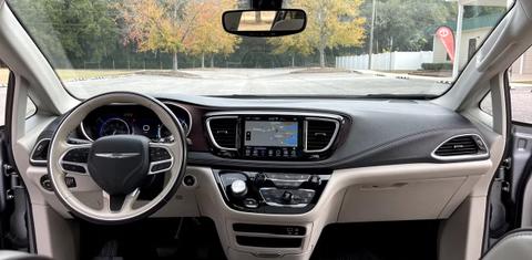 Chrysler Pacifica 2020