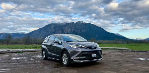 Toyota Sienna 2024