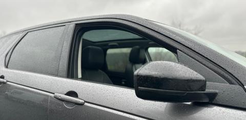Land Rover Discovery Sport 2015