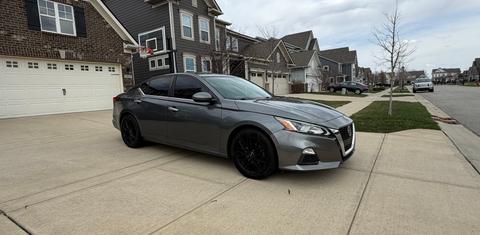 Nissan Altima 2020
