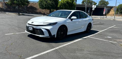 Toyota Camry Hybrid 2025