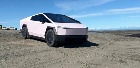 Tesla Cybertruck 2025