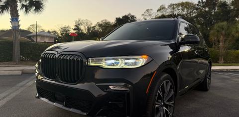 BMW X7 2021