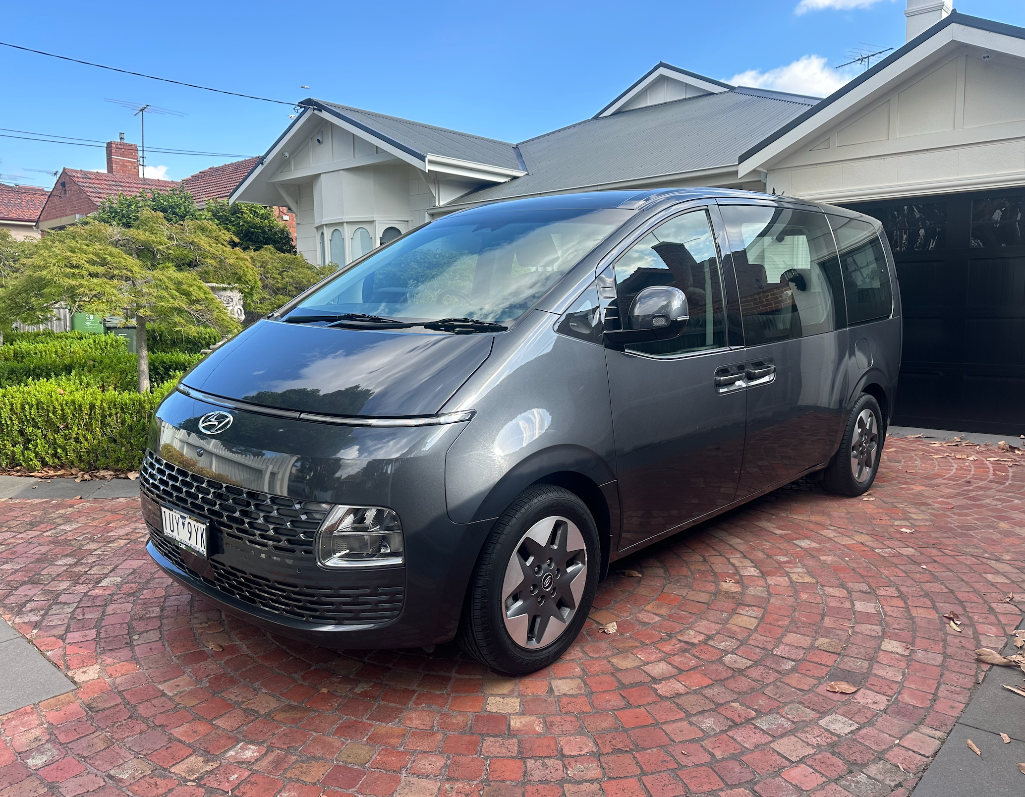 Hyundai STARIA 2021 in Reservoir