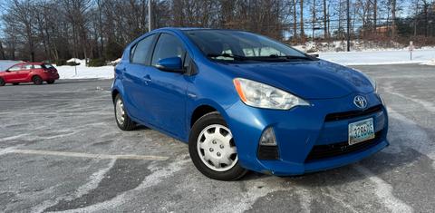 Toyota Prius c 2013