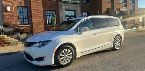 Chrysler Pacifica 2017