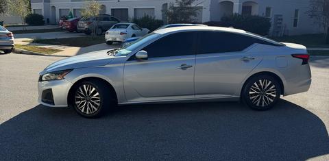 Nissan Altima 2023