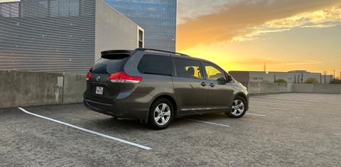 Toyota Sienna 2013