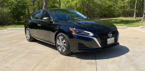 Nissan Altima 2025